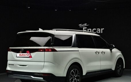 KIA Carnival, 2021 год, 2 450 000 рублей, 3 фотография