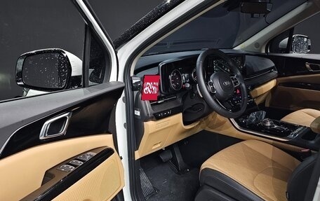 KIA Carnival, 2021 год, 2 450 000 рублей, 4 фотография