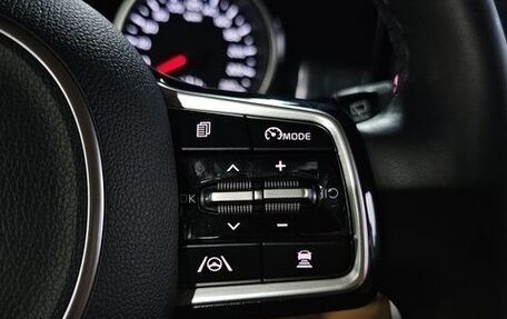 KIA Carnival, 2021 год, 2 450 000 рублей, 9 фотография
