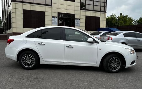Chevrolet Cruze II, 2011 год, 600 000 рублей, 2 фотография