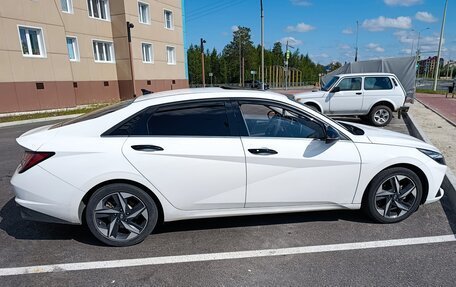Hyundai Elantra, 2021 год, 2 000 000 рублей, 2 фотография