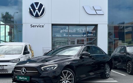 Mercedes-Benz E-Класс, 2022 год, 5 750 000 рублей, 2 фотография