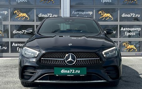 Mercedes-Benz E-Класс, 2022 год, 5 750 000 рублей, 3 фотография