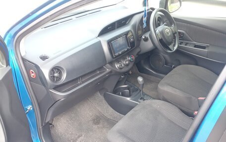 Toyota Vitz, 2017 год, 1 150 000 рублей, 6 фотография