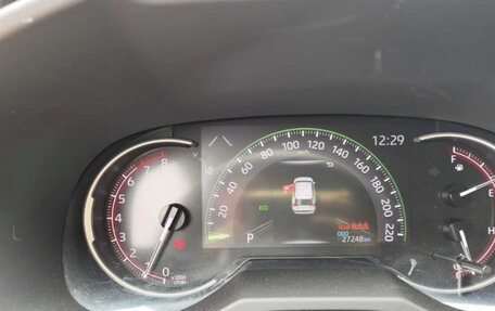 Toyota RAV4, 2022 год, 2 300 999 рублей, 7 фотография