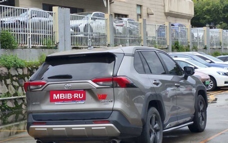 Toyota RAV4, 2022 год, 2 300 999 рублей, 6 фотография
