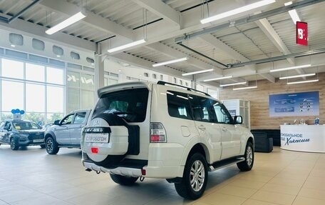 Mitsubishi Pajero IV, 2014 год, 2 599 900 рублей, 6 фотография