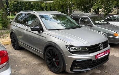 Volkswagen Tiguan II, 2018 год, 2 750 000 рублей, 2 фотография