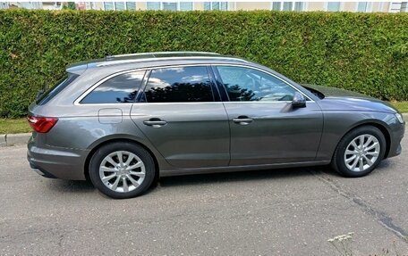 Audi A4, 2020 год, 2 890 000 рублей, 2 фотография