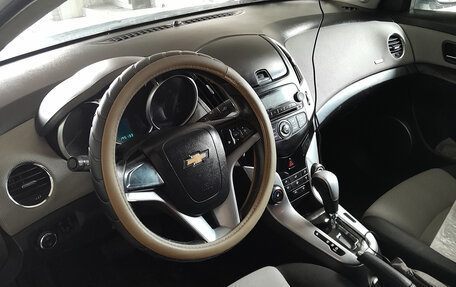 Chevrolet Cruze II, 2012 год, 600 000 рублей, 3 фотография