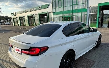 BMW 5 серия, 2022 год, 5 900 000 рублей, 4 фотография