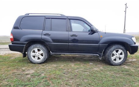 Toyota Land Cruiser 100 рестайлинг 2, 2002 год, 1 130 000 рублей, 2 фотография