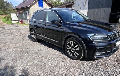 Volkswagen Tiguan II, 2018 год, 2 950 000 рублей, 5 фотография