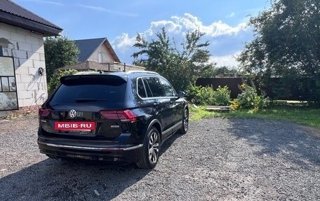 Volkswagen Tiguan II, 2018 год, 2 950 000 рублей, 4 фотография
