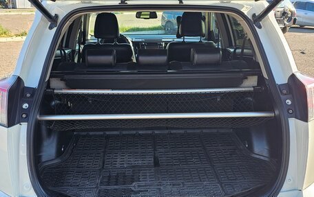 Toyota RAV4, 2015 год, 1 800 000 рублей, 9 фотография