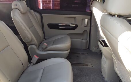 KIA Carnival III, 2017 год, 2 400 000 рублей, 25 фотография