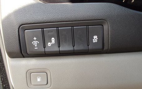 KIA Carnival III, 2017 год, 2 400 000 рублей, 19 фотография