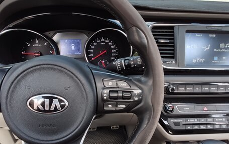 KIA Carnival III, 2017 год, 2 400 000 рублей, 22 фотография