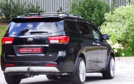 KIA Carnival III, 2017 год, 2 400 000 рублей, 18 фотография