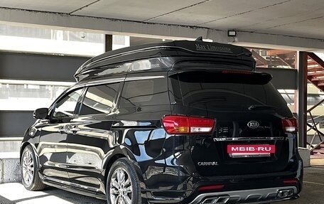 KIA Carnival III, 2017 год, 2 950 000 рублей, 4 фотография