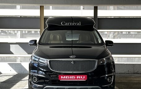 KIA Carnival III, 2017 год, 2 950 000 рублей, 2 фотография