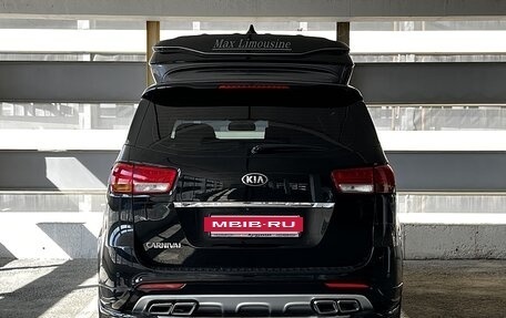 KIA Carnival III, 2017 год, 2 950 000 рублей, 5 фотография
