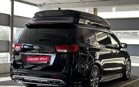 KIA Carnival III, 2017 год, 2 950 000 рублей, 6 фотография