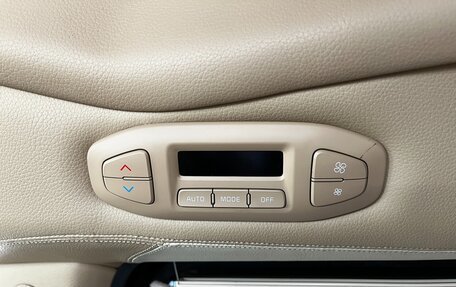 KIA Carnival III, 2017 год, 2 950 000 рублей, 24 фотография