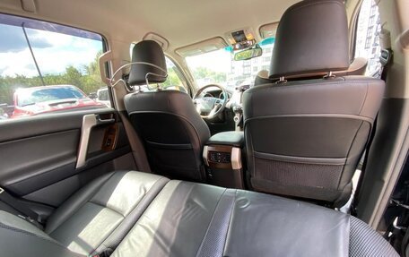 Toyota Land Cruiser Prado 150 рестайлинг 2, 2011 год, 3 450 000 рублей, 12 фотография