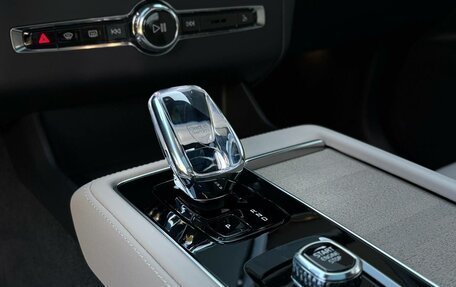 Volvo XC90 II рестайлинг, 2025 год, 12 500 000 рублей, 28 фотография