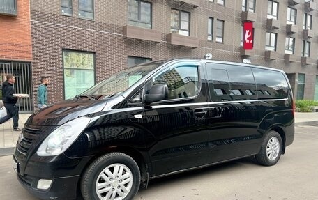 Hyundai H-1 II рестайлинг, 2015 год, 1 860 000 рублей, 7 фотография