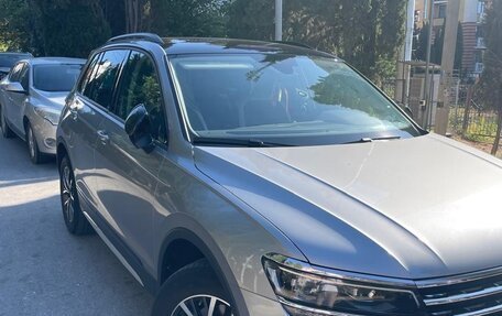 Volkswagen Tiguan II, 2020 год, 3 100 000 рублей, 4 фотография