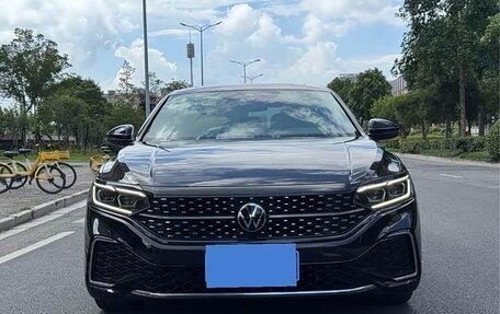 Volkswagen Passat B8 рестайлинг, 2022 год, 2 320 000 рублей, 2 фотография