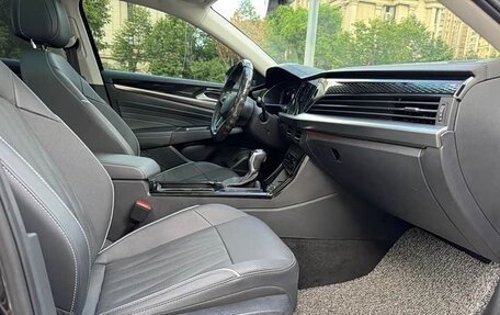 Volkswagen Passat B8 рестайлинг, 2022 год, 2 320 000 рублей, 14 фотография