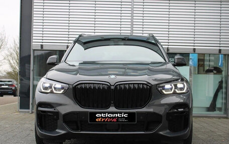 BMW X5, 2022 год, 7 390 000 рублей, 2 фотография