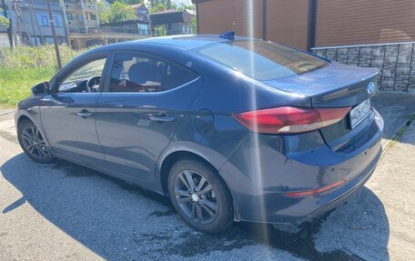 Hyundai Elantra VI рестайлинг, 2018 год, 1 390 000 рублей, 3 фотография