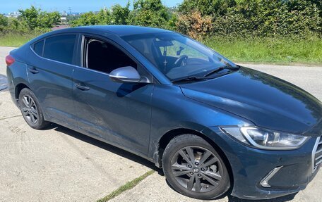 Hyundai Elantra VI рестайлинг, 2018 год, 1 390 000 рублей, 9 фотография