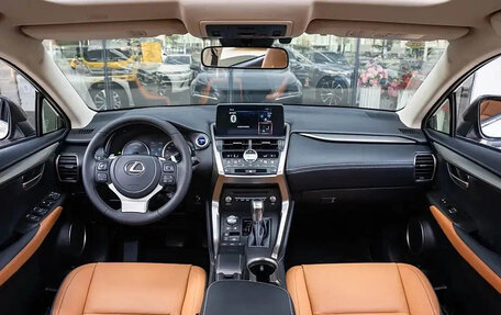 Lexus NX I, 2021 год, 3 890 999 рублей, 7 фотография