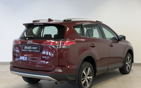 Toyota RAV4, 2017 год, 2 400 000 рублей, 5 фотография