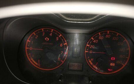 Nissan Avenir II, 2002 год, 320 000 рублей, 11 фотография