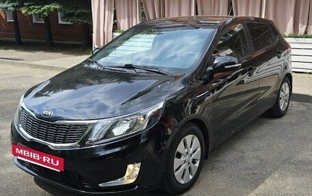 KIA Rio III рестайлинг, 2014 год, 800 000 рублей, 3 фотография