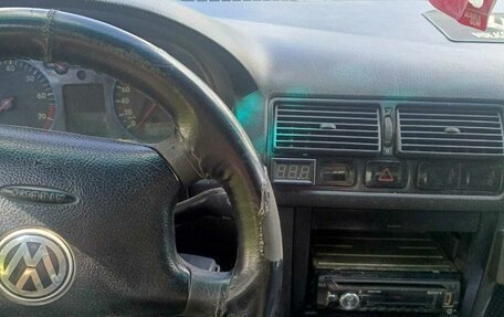 Volkswagen Golf IV, 2002 год, 310 000 рублей, 9 фотография