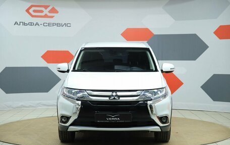 Mitsubishi Outlander III рестайлинг 3, 2018 год, 1 820 000 рублей, 2 фотография