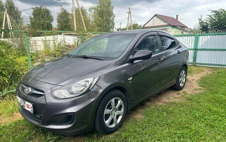 Hyundai Solaris II рестайлинг, 2013 год, 625 000 рублей, 1 фотография