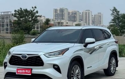 Toyota Highlander, 2022 год, 3 780 000 рублей, 1 фотография