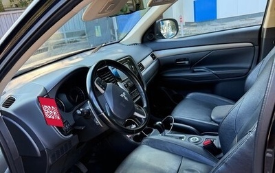 Mitsubishi Outlander III рестайлинг 3, 2014 год, 1 200 000 рублей, 1 фотография