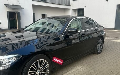 BMW 5 серия, 2018 год, 3 200 000 рублей, 2 фотография
