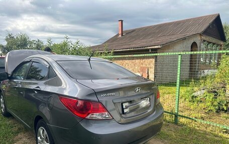Hyundai Solaris II рестайлинг, 2013 год, 625 000 рублей, 3 фотография