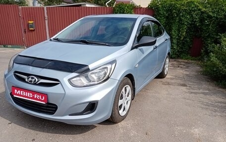 Hyundai Solaris II рестайлинг, 2013 год, 760 000 рублей, 23 фотография