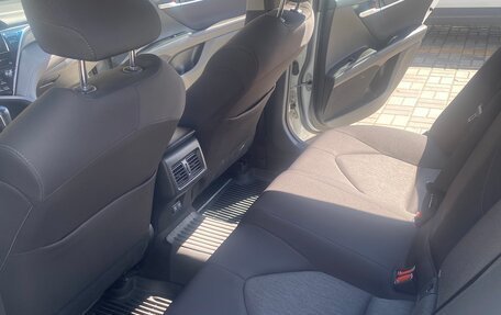 Toyota Camry, 2021 год, 3 400 000 рублей, 7 фотография